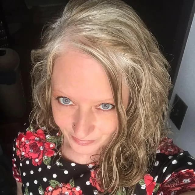 Traci Stanchik’s SEINT Shop