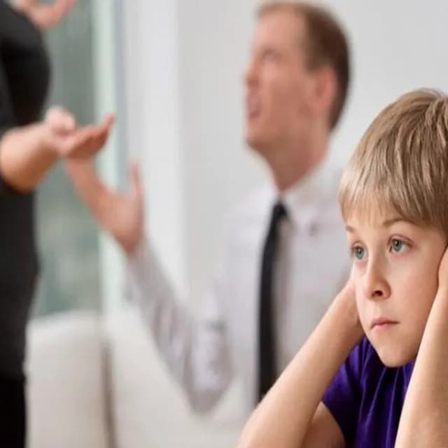 Ενδοοικογενειακή βία: Ένας λαβύρινθος φαινομενικά χωρίς έξοδο;