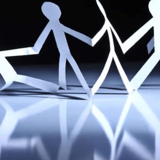 Πολιτική και Κοινωνία: Δύο έννοιες αλληλένδετες