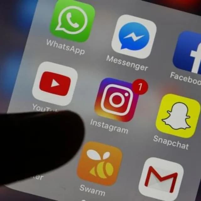 Το προφίλ σου στα social media, εσύ ή κάποιος άλλος;